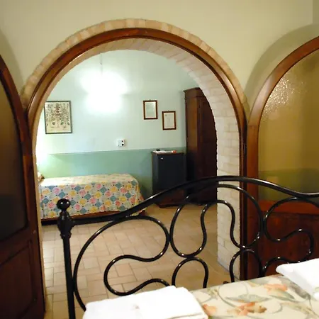 Agriturismo Le Due Torri - Torre Quandrano Farm stay Cannara