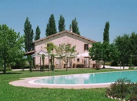 Agriturismo Le Due Torri - Torre Quandrano Farm stay Cannara